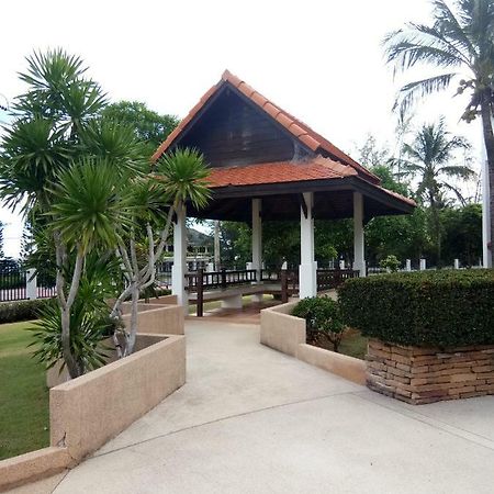 Seaview Condominium B15 Rayong Exteriör bild
