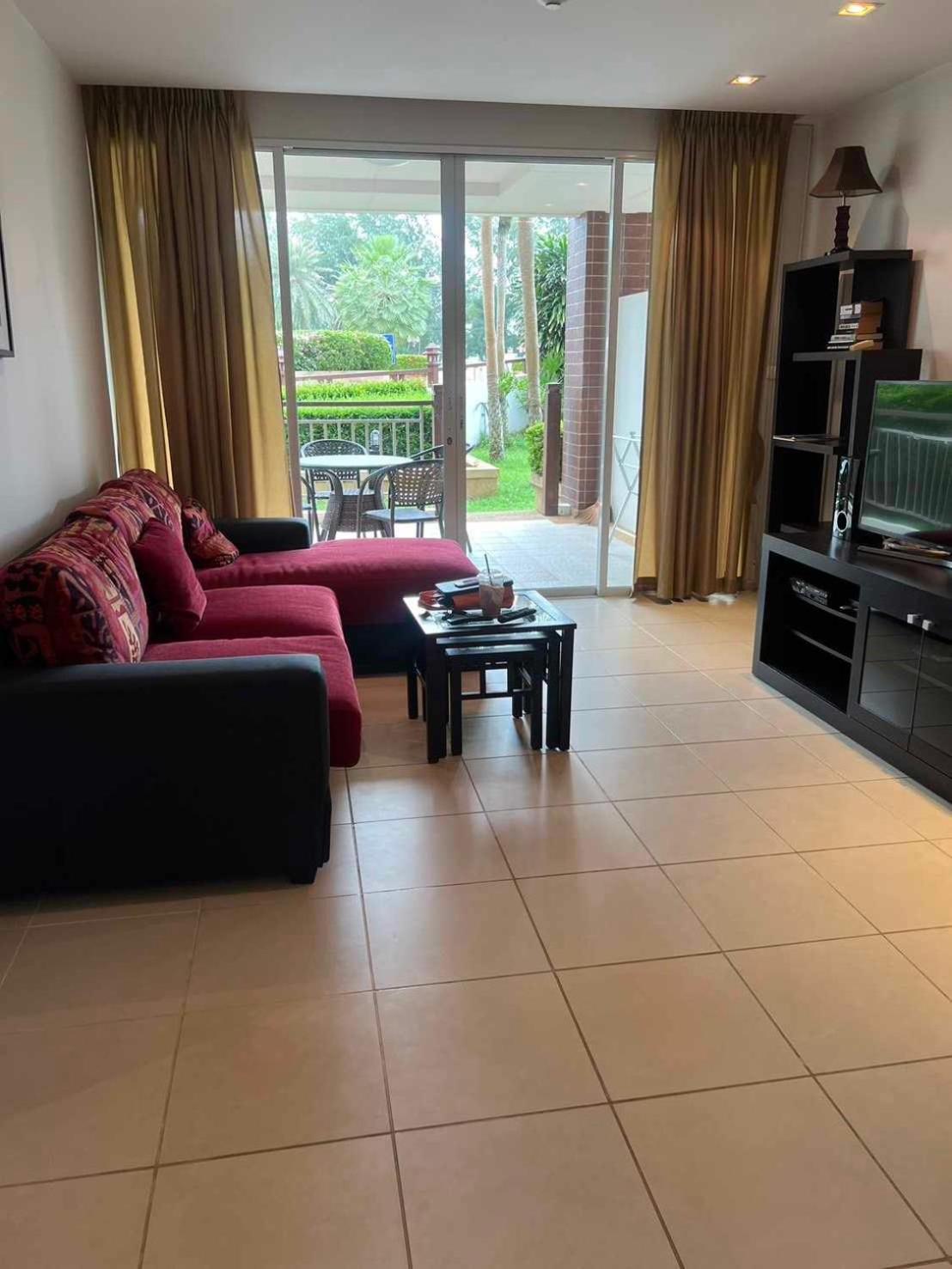 Seaview Condominium B15 Rayong Exteriör bild