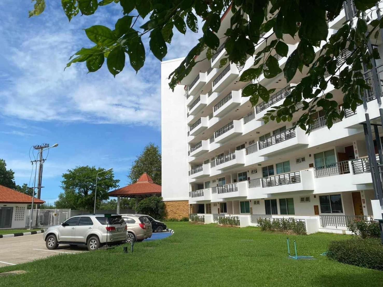 Seaview Condominium B15 Rayong Exteriör bild