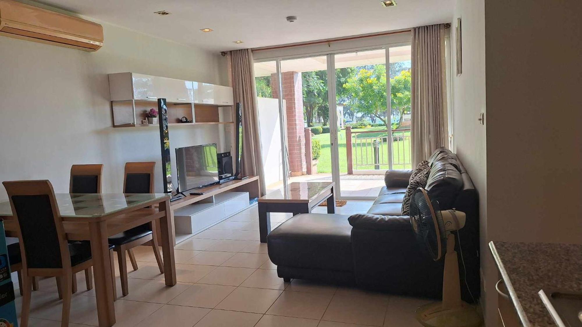 Seaview Condominium B15 Rayong Exteriör bild