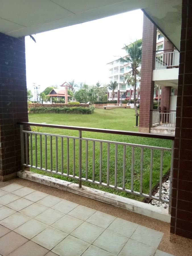 Seaview Condominium B15 Rayong Exteriör bild