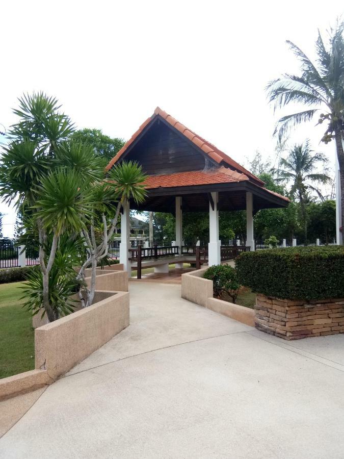 Seaview Condominium B15 Rayong Exteriör bild