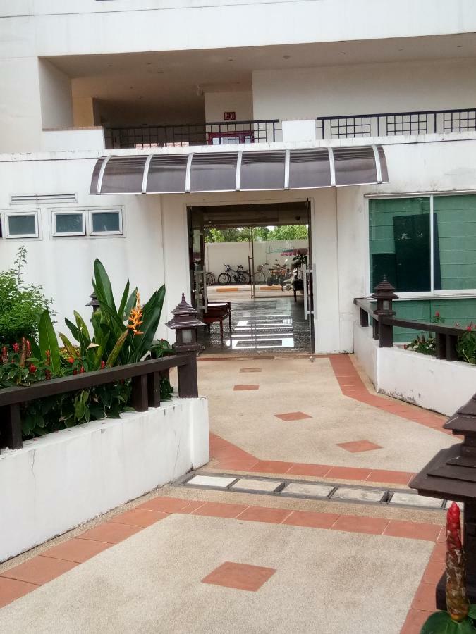 Seaview Condominium B15 Rayong Exteriör bild